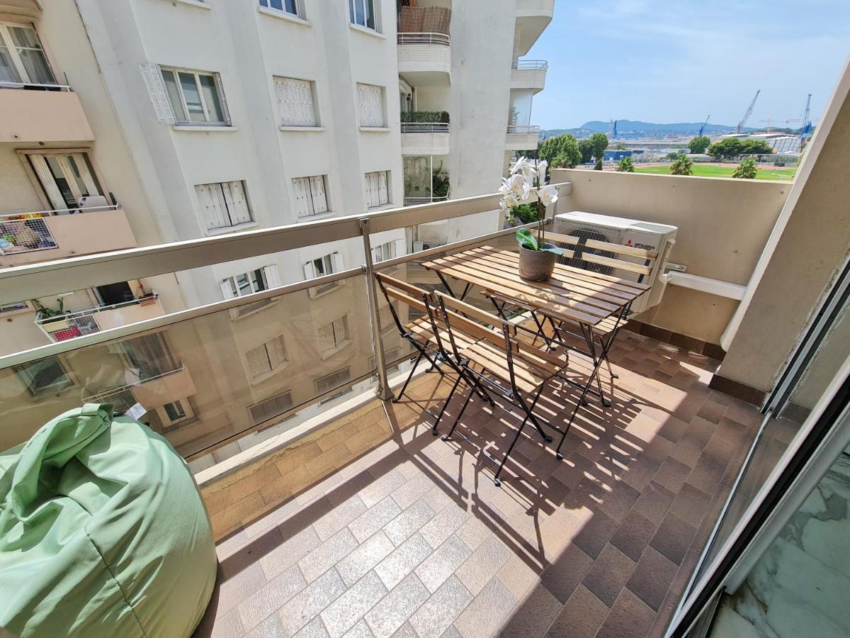 Gregbnb - T2 Pleine - Climatise - Balcon - 1 Apartment Toulon